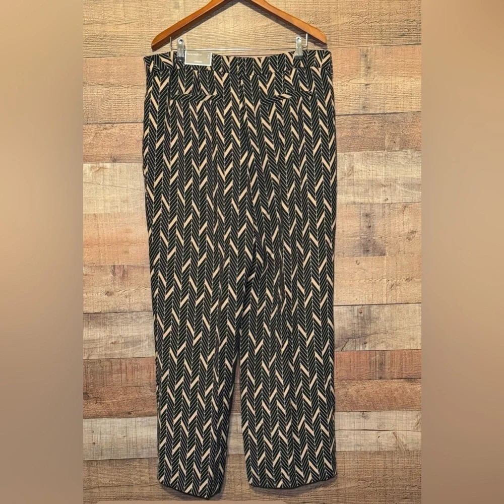 🌻 Chico's Drapey Elevated Mitre Print Wide Leg Pant Women's size 3(XL/16) Career - Picture 3 of 10